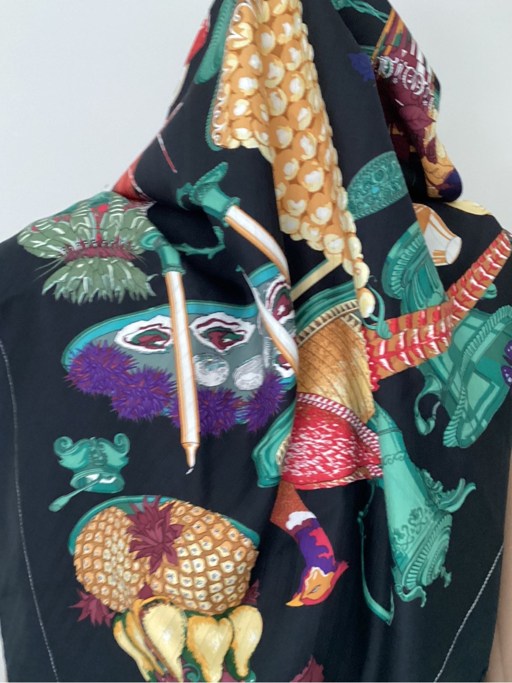 Hermes 90:silk ..rare . With its box . - Picture 7 of 16
